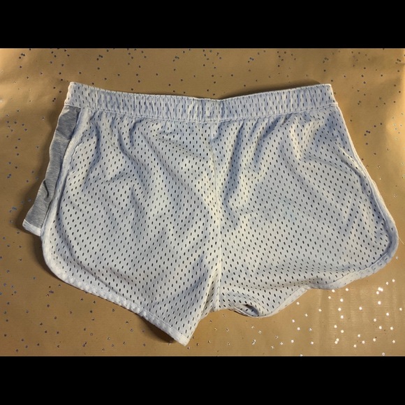 Champion Shorts - Picture 2 of 4